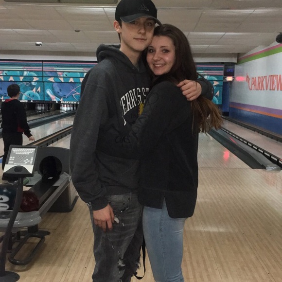 Meet your Posher, Alisa - Picture 1 of 1